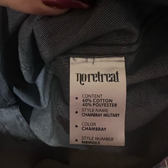 Button down shirt - Picture 4 of 5